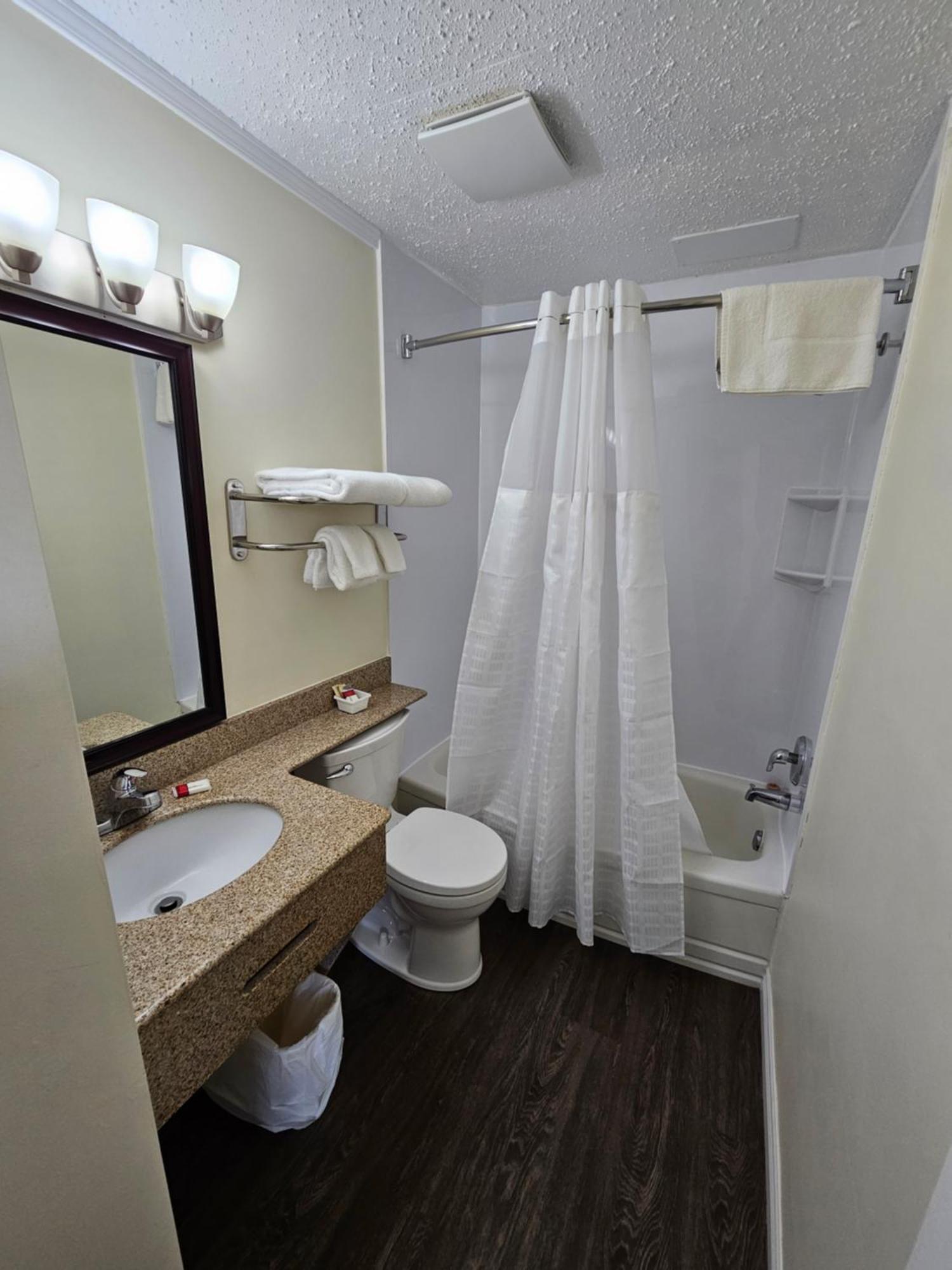 Huntsville Inn Zewnętrze zdjęcie